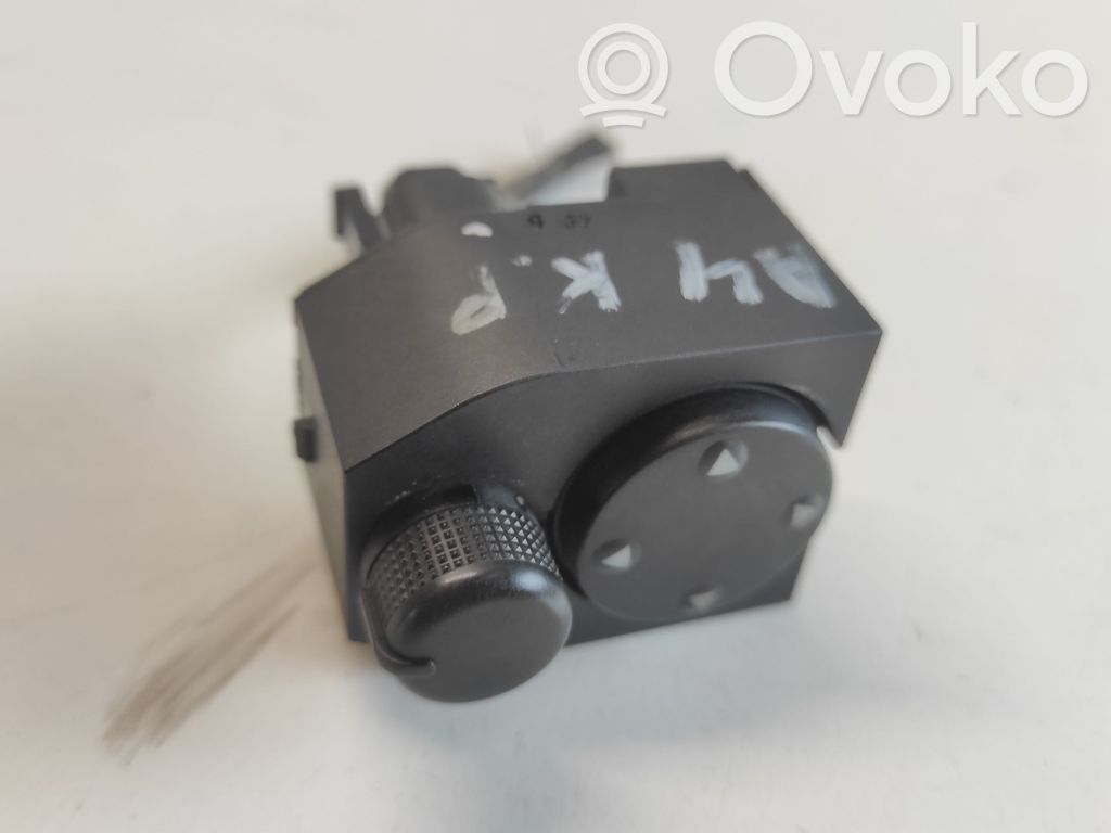 Audi A4 S4 B5 8D Wing mirror switch 