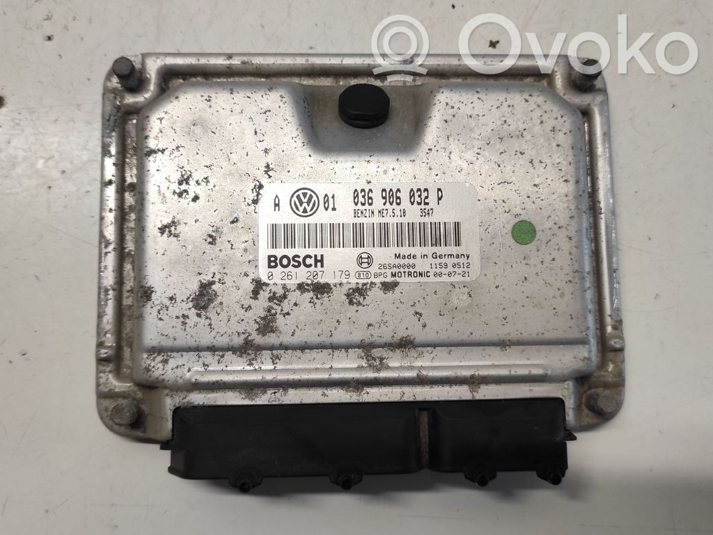 Volkswagen Golf IV Engine control unit/module 