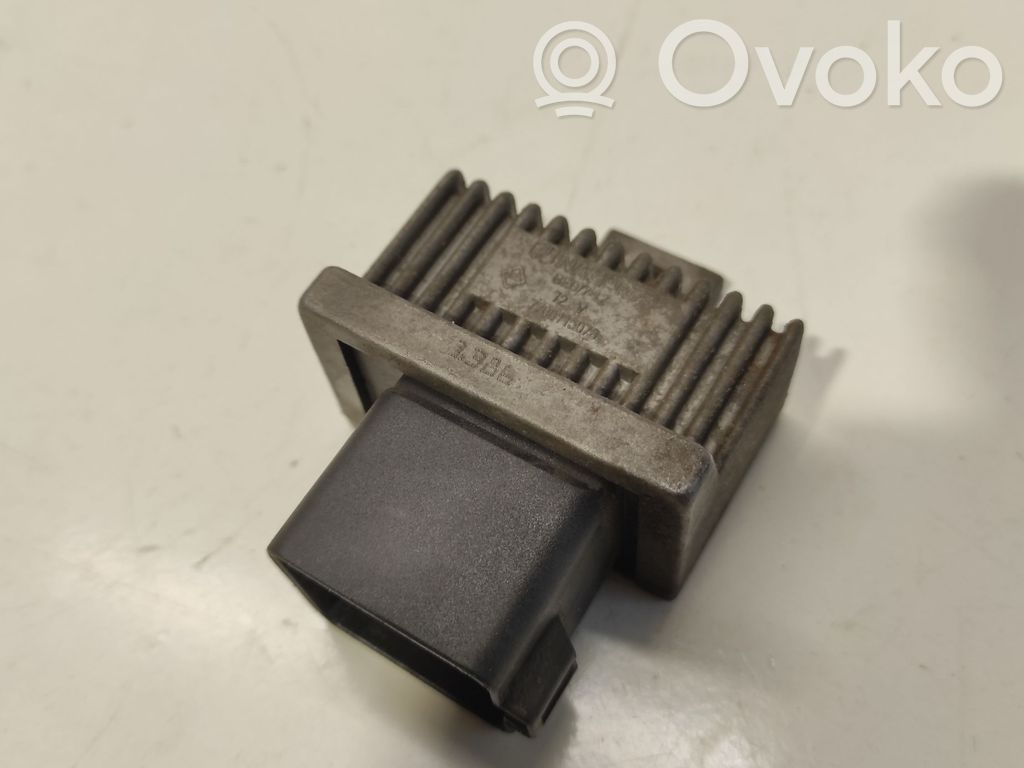 Opel Movano A Glow plug pre-heat relay 