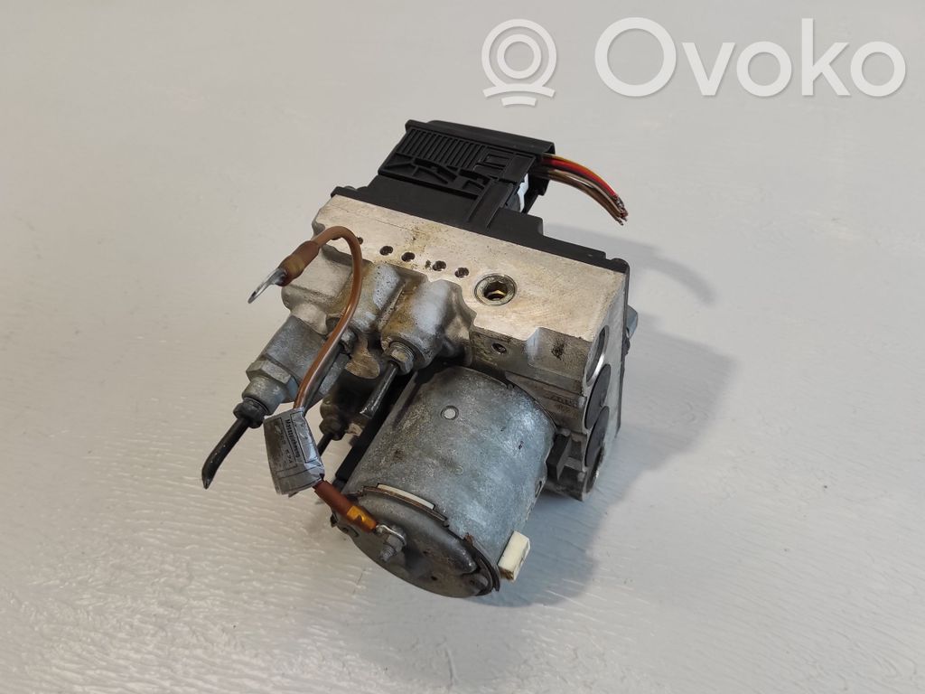 BMW 5 E39 ABS Pump 