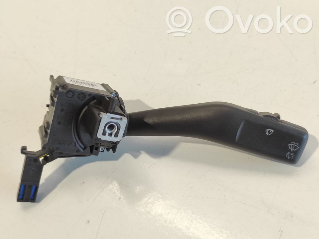 Volkswagen Touran I Wiper control stalk 