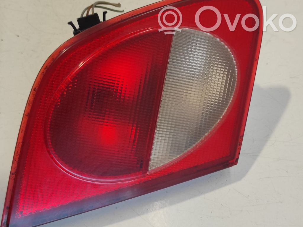 Mercedes-Benz E W210 Lampy tylnej klapy bagażnika 