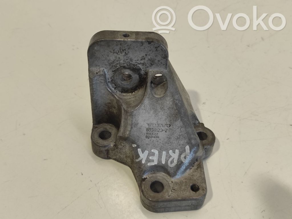Engine mounting bracket   86341232,708302