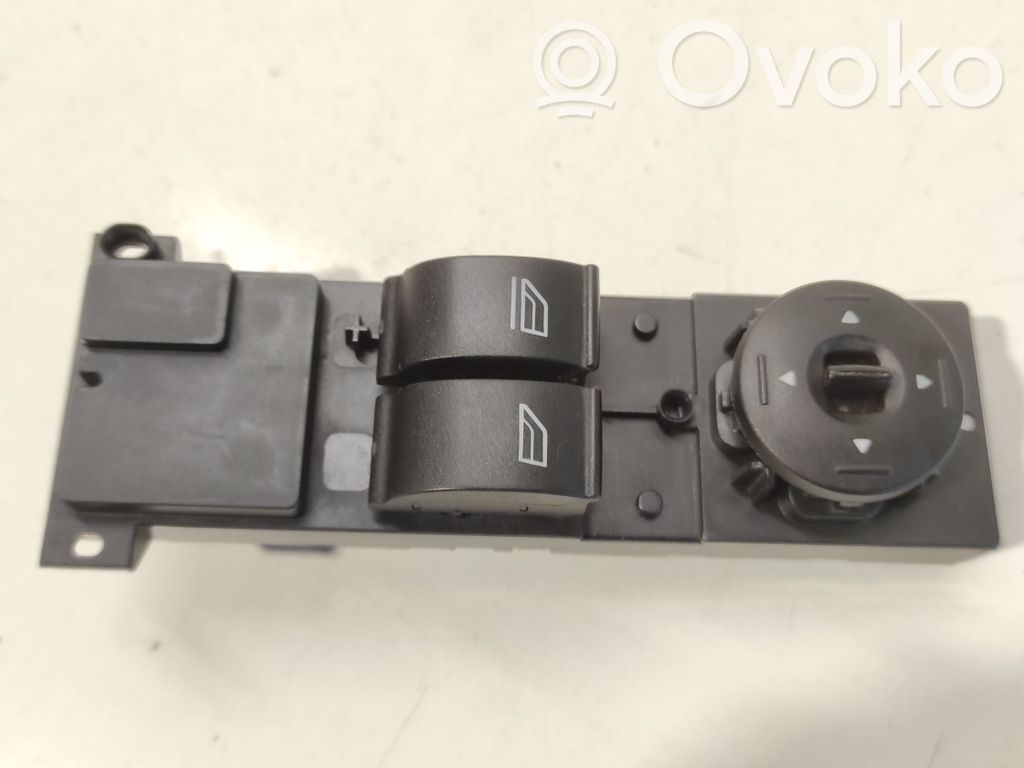 Ford Focus Electric window control switch 