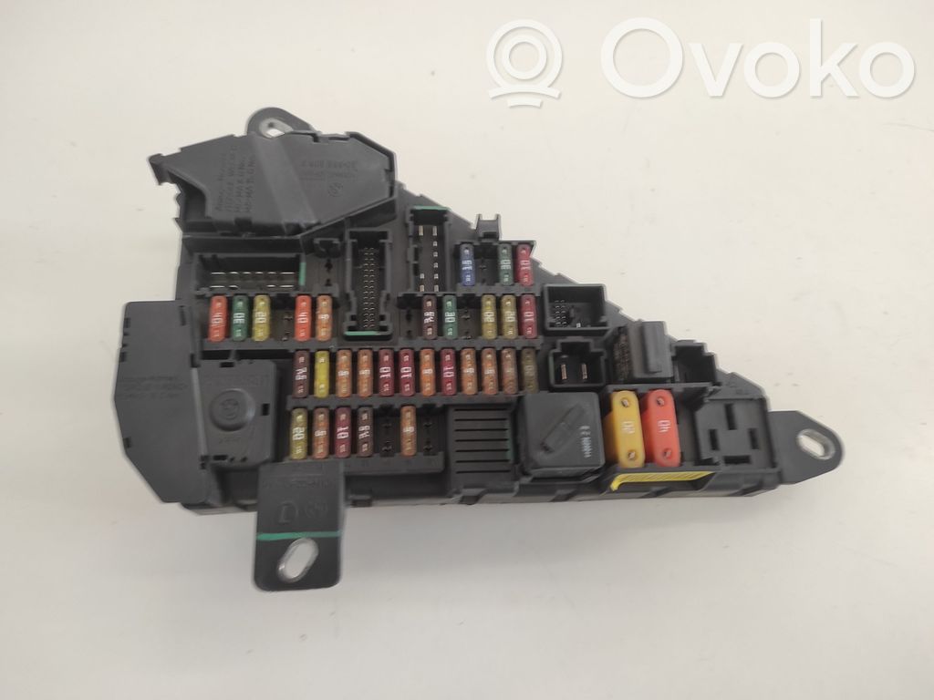 BMW 5 E60 E61 Drošinātāju bloks 