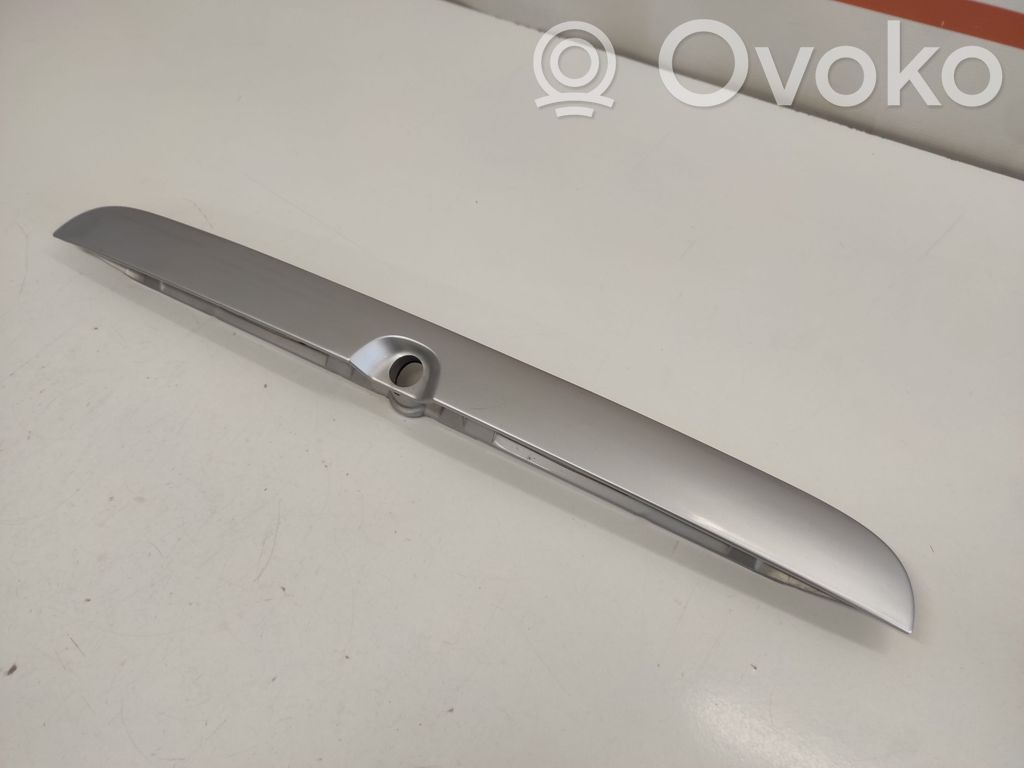 Opel Zafira A Lampa oświetlenia tylnej tablicy rejestracyjnej 