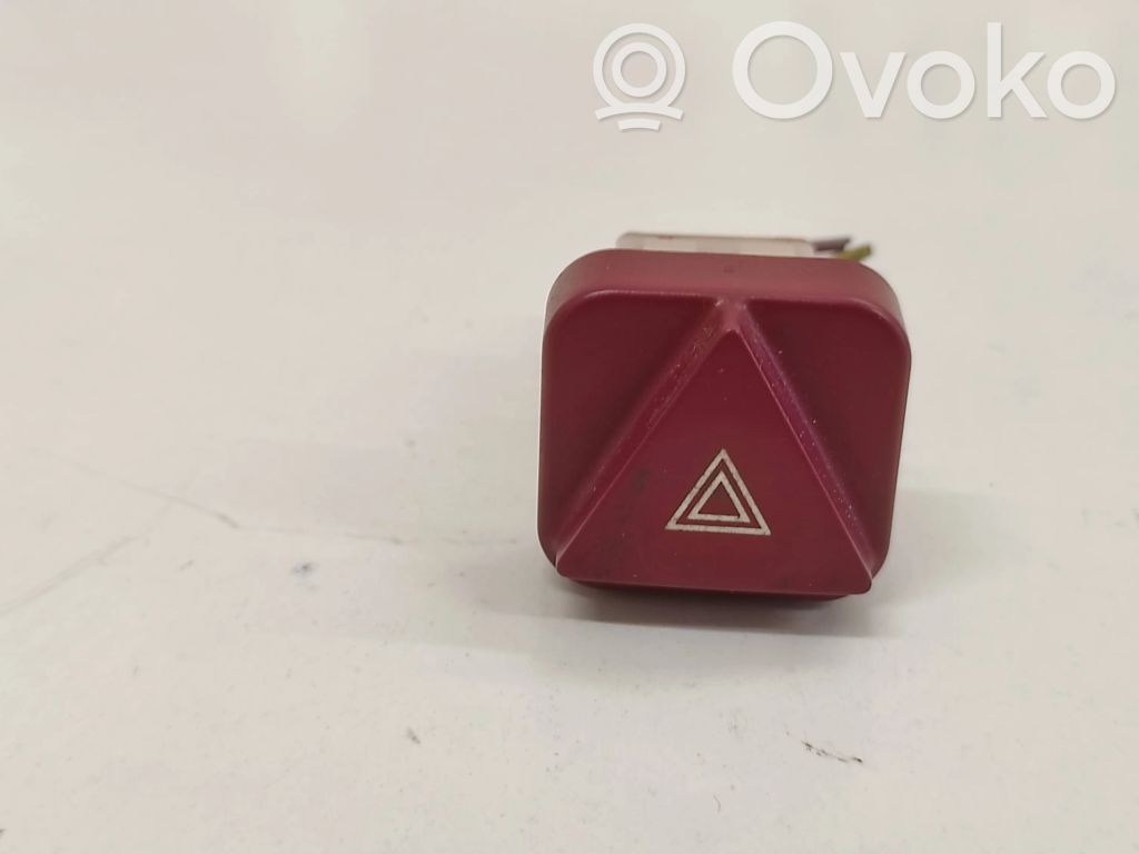 Peugeot 1007 Hazard light switch 