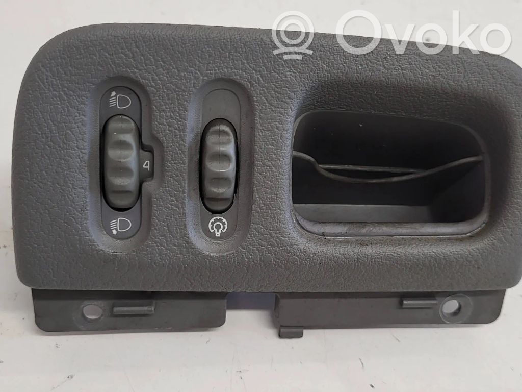Renault Scenic RX Headlight level height control switch 