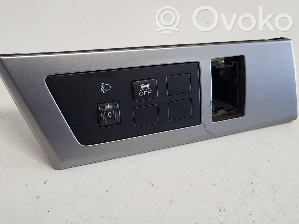 Mazda 3 II Other switches/knobs/shifts 