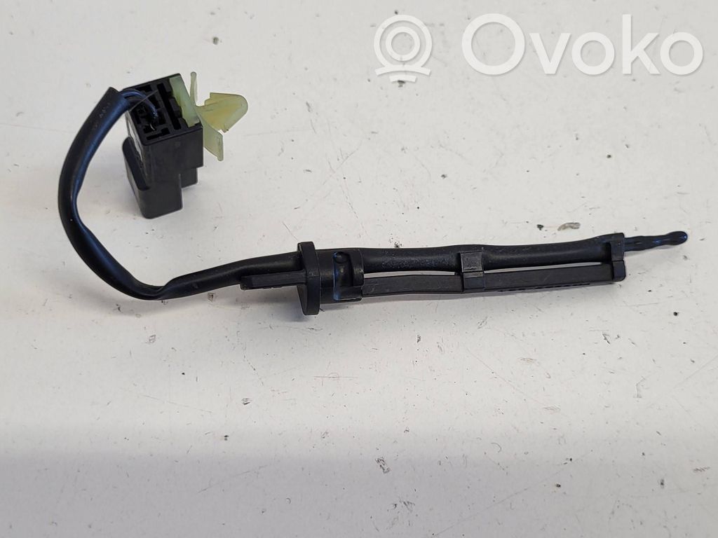 Innentemperatursensor   E218405