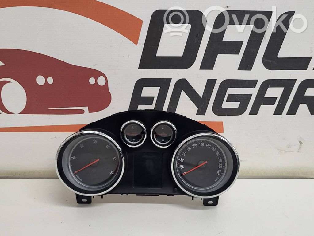 Opel Astra J Speedometer (instrument cluster) 