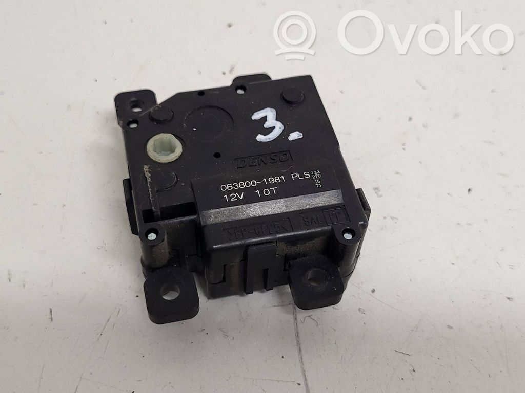 Lexus IS III XE30 Motor/actuator clapetă aer 