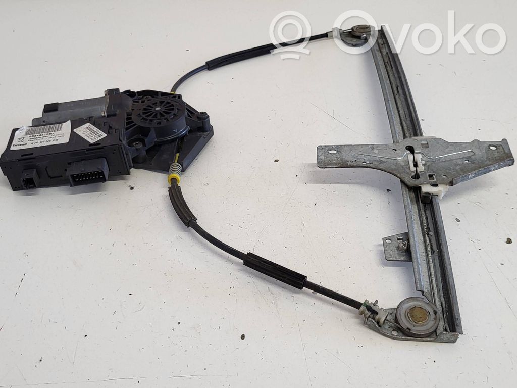Peugeot 307 Silnik regulatora szyby drzwi przednich 