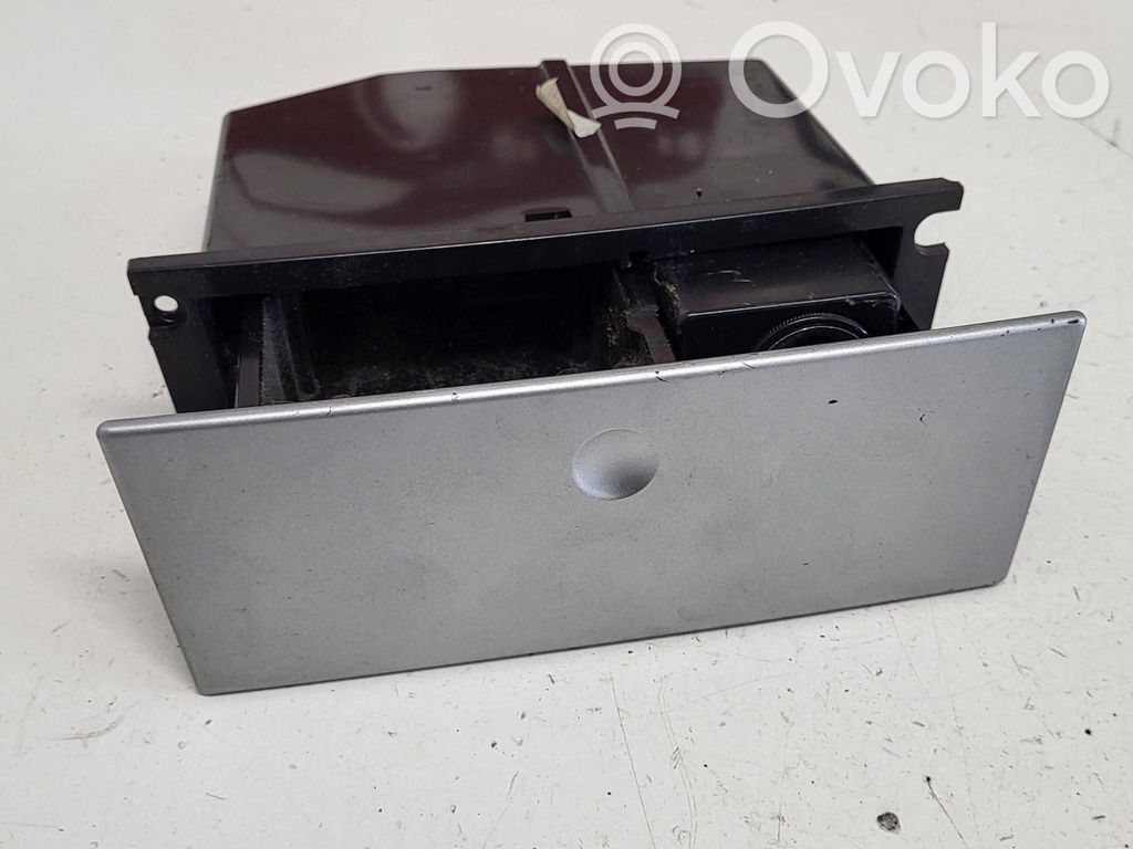 Opel Meriva A Cenicero del coche 