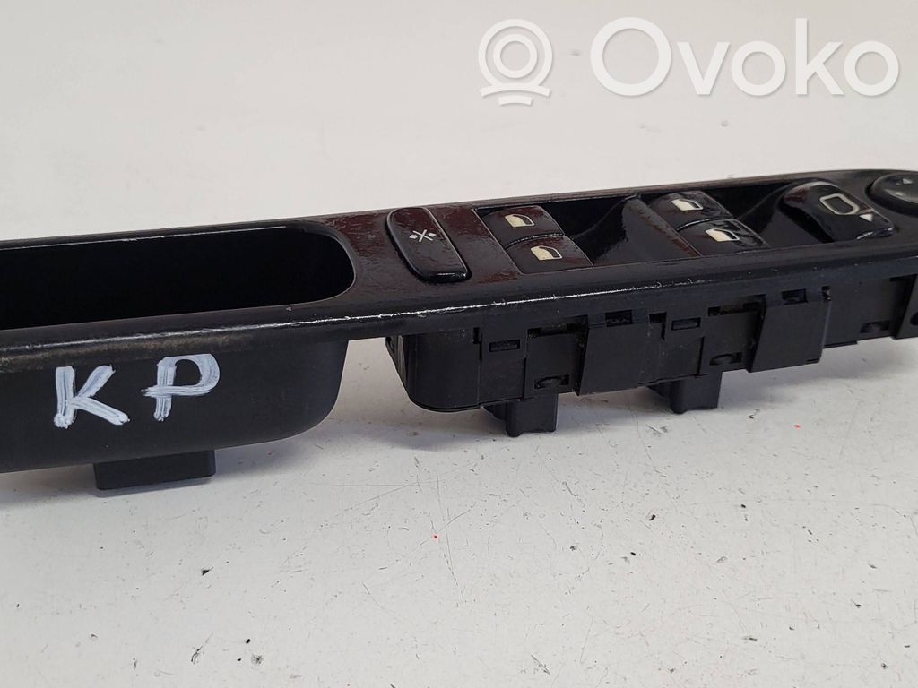 Peugeot 307 Electric window control switch 