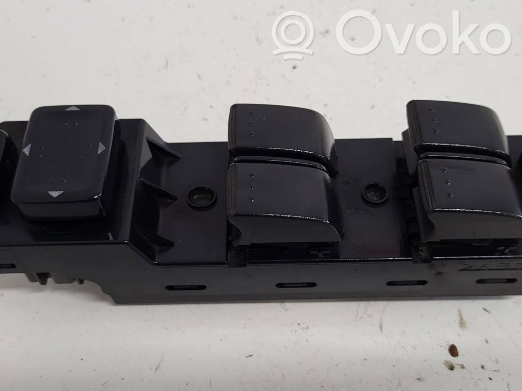 Mazda 5 Electric window control switch 
