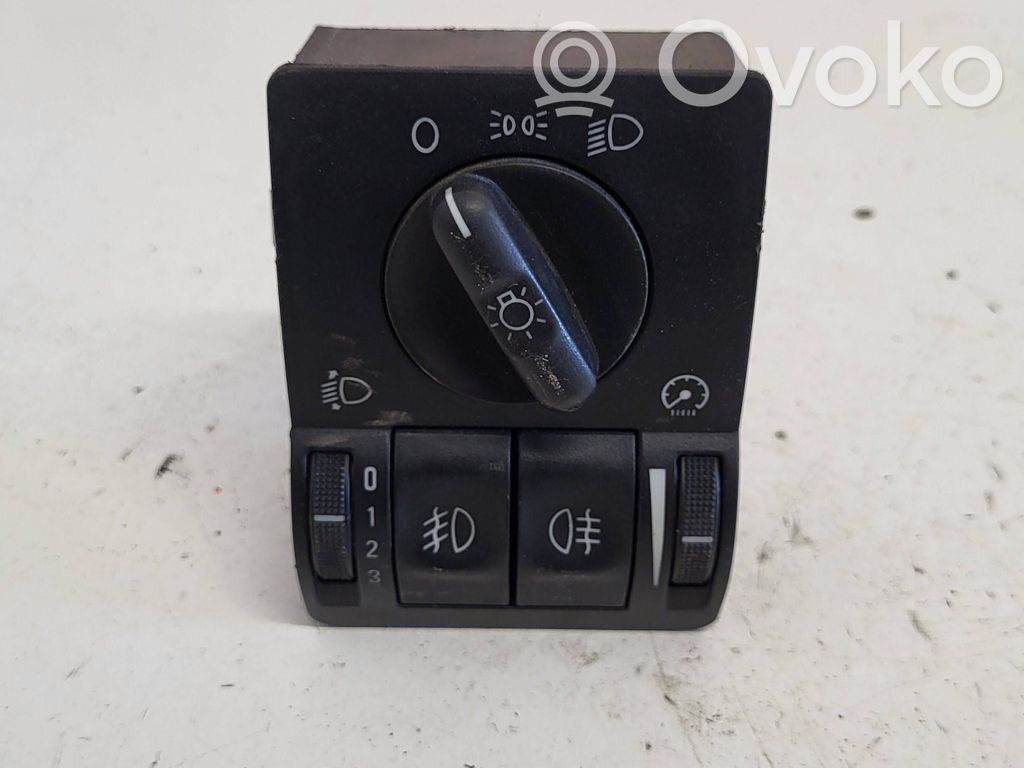 Opel Corsa C Light switch 