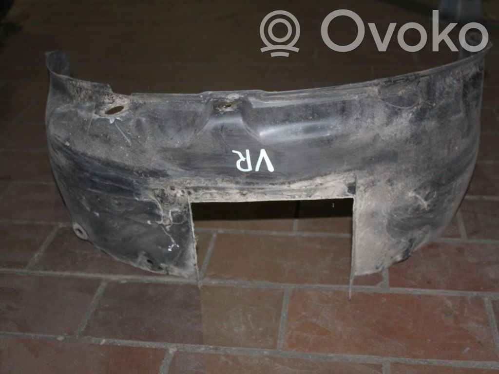 Opel Corsa C Nadkole przednie 