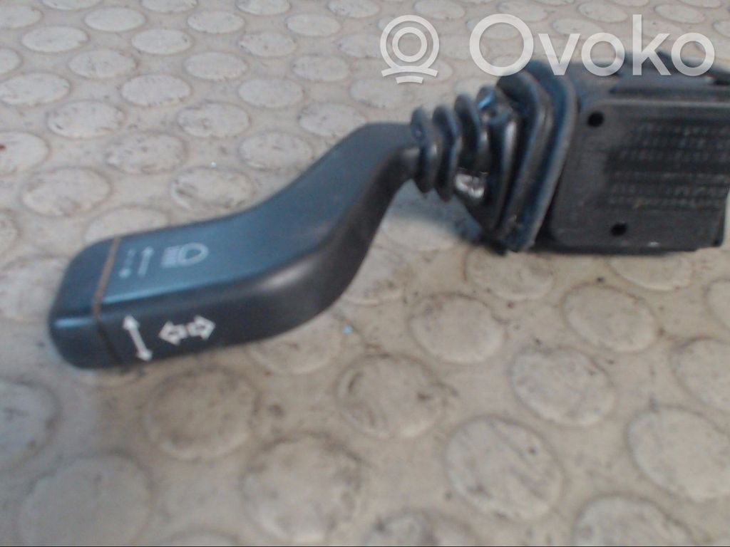 Commodo de clignotant   09181010,04800557