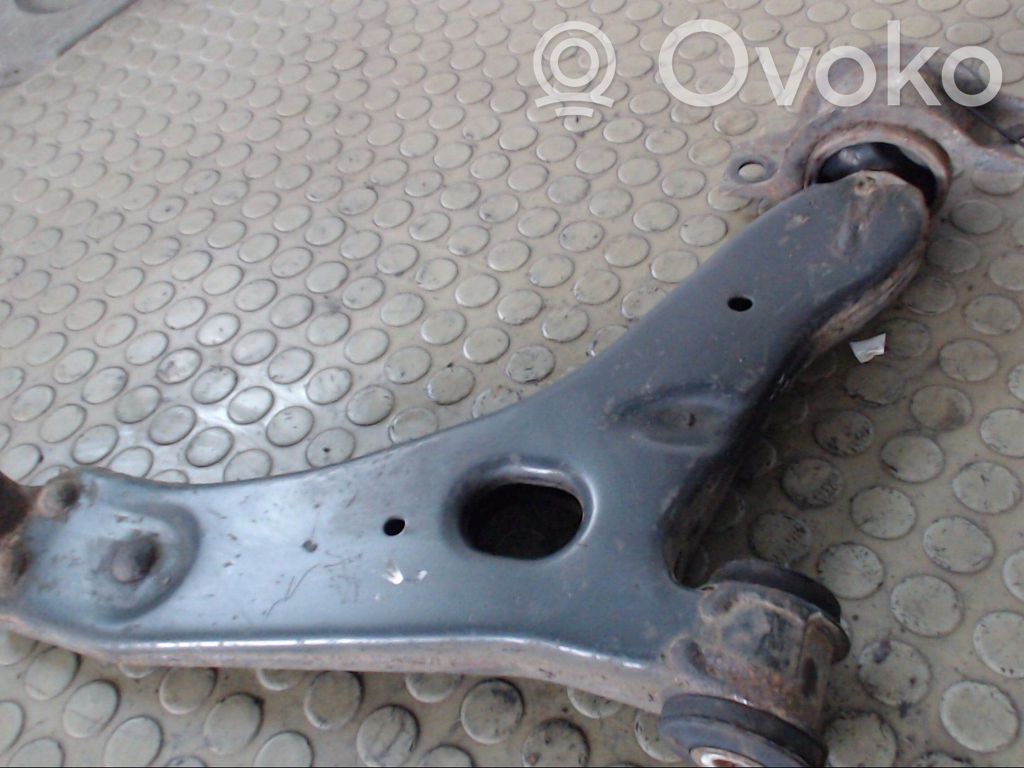 Ford Focus Front lower control arm/wishbone 