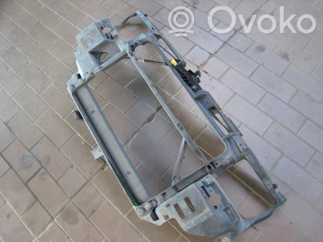 Ford Galaxy Viršutinė dalis radiatorių panelės (televizoriaus) 