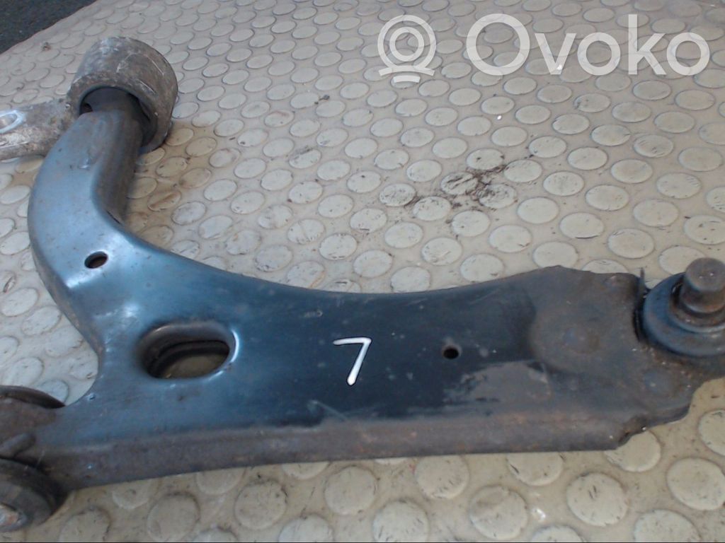 Ford Fiesta Basculă inferioară față 