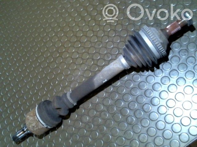 Eje de transmisión delantero   3272Q5
