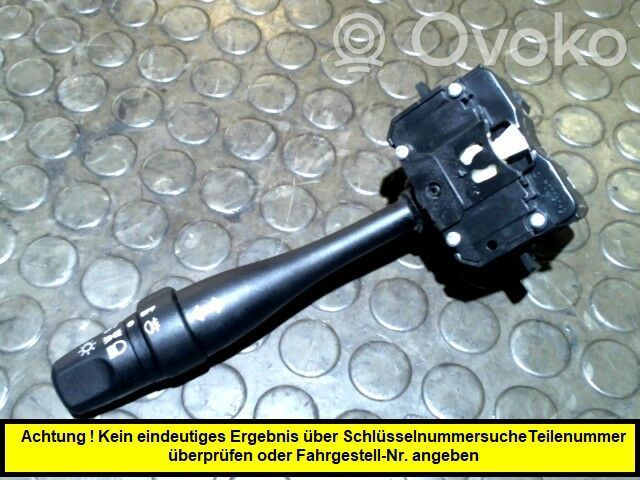 Nissan Almera N16 Leva indicatori 