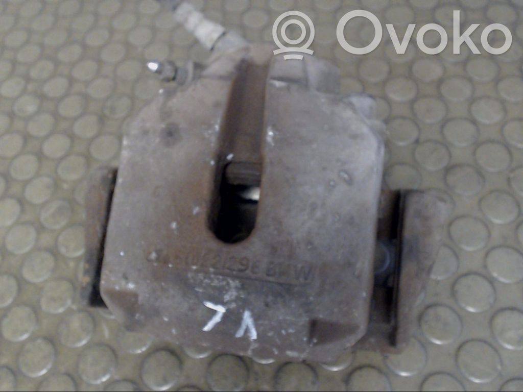 BMW 5 E39 Front brake caliper 