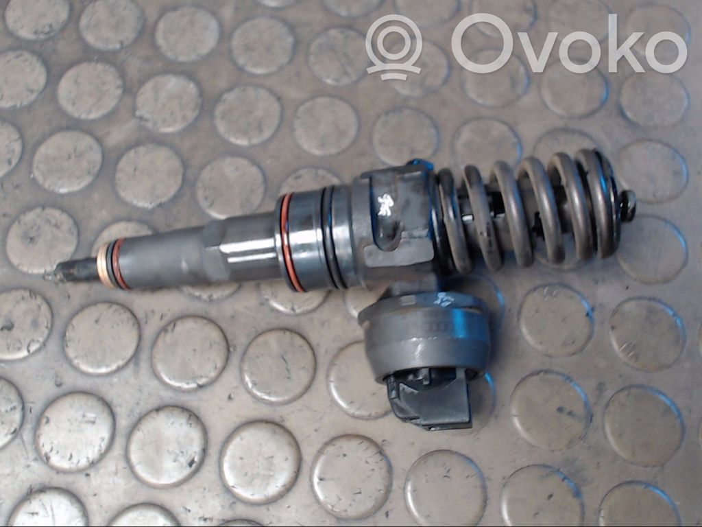 Volkswagen Golf IV Injector combustibil