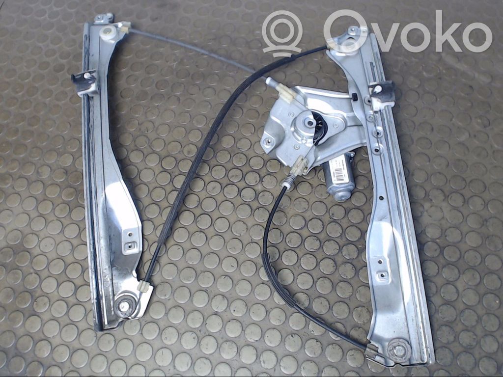 Renault Clio III Macara geam față fără motor 