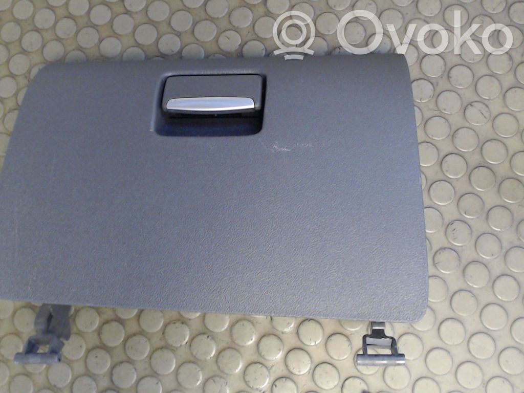 Ford Focus Glove box set 