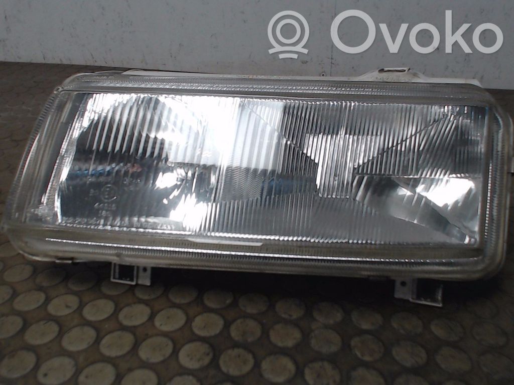 Volkswagen PASSAT B4 Phare frontale 