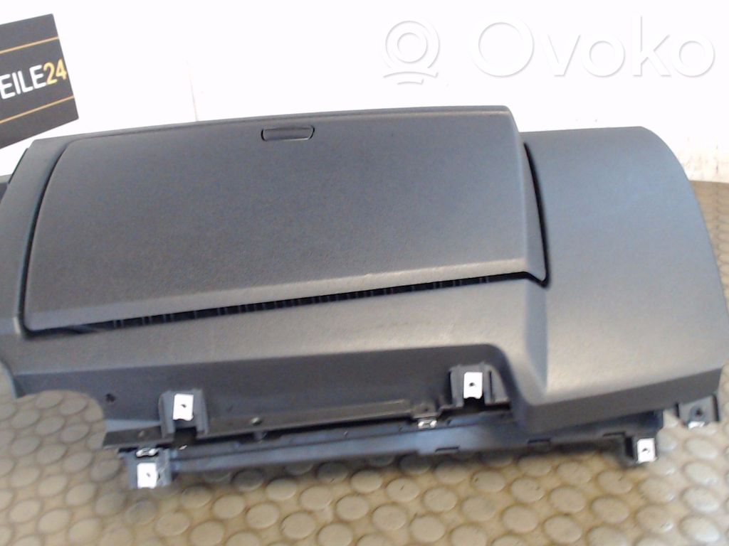 BMW 1 E81 E87 Glove box set 