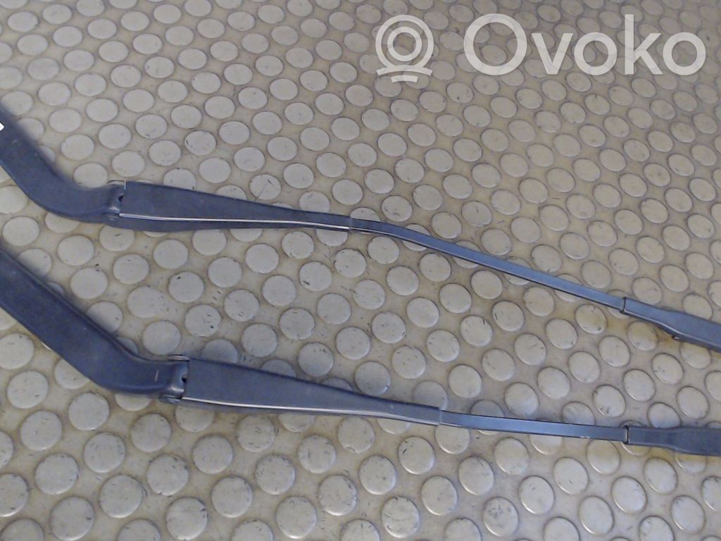 Front wiper blade arm   7169971