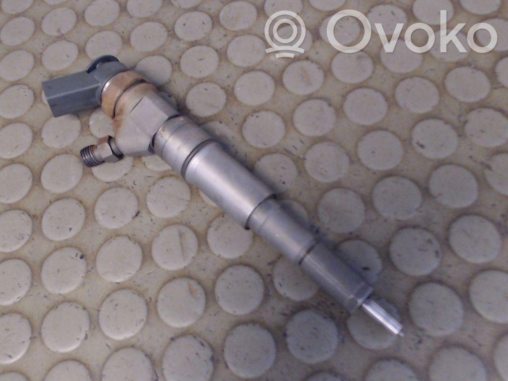 Inyector de combustible   7789661,0000,0445110131