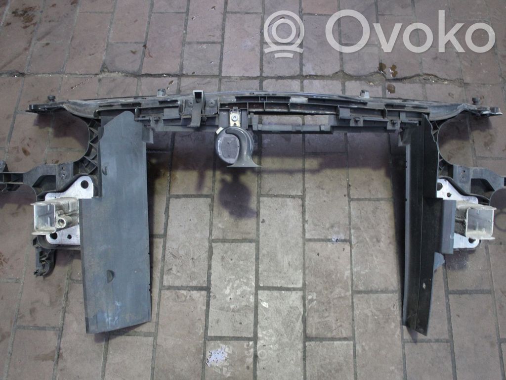 Renault Megane II Staffa del pannello di supporto del radiatore parte superiore