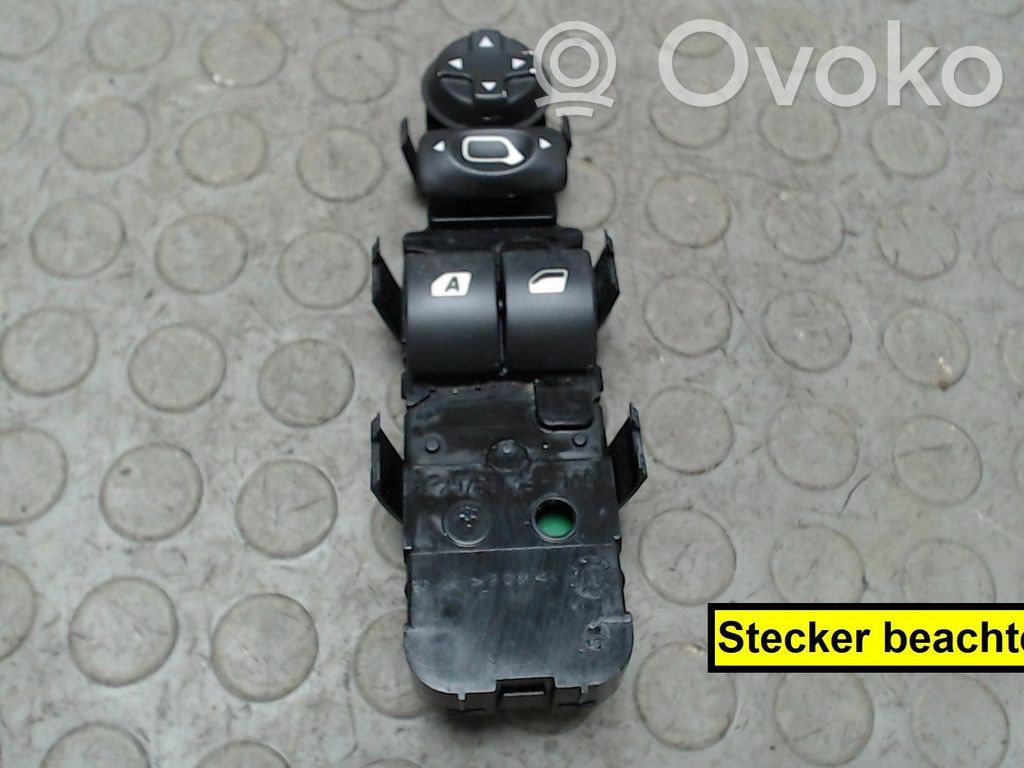 Peugeot 207 Electric window control switch 
