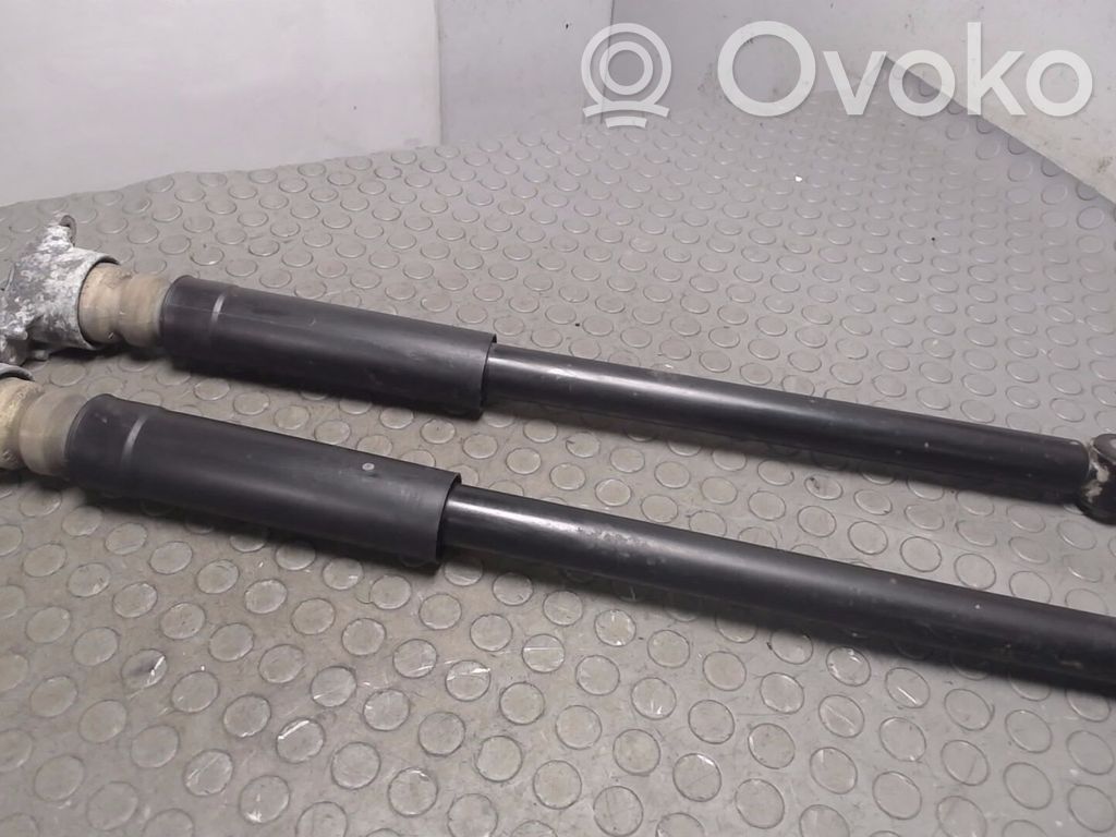 Mazda 2 Aizmugurē amortizators 