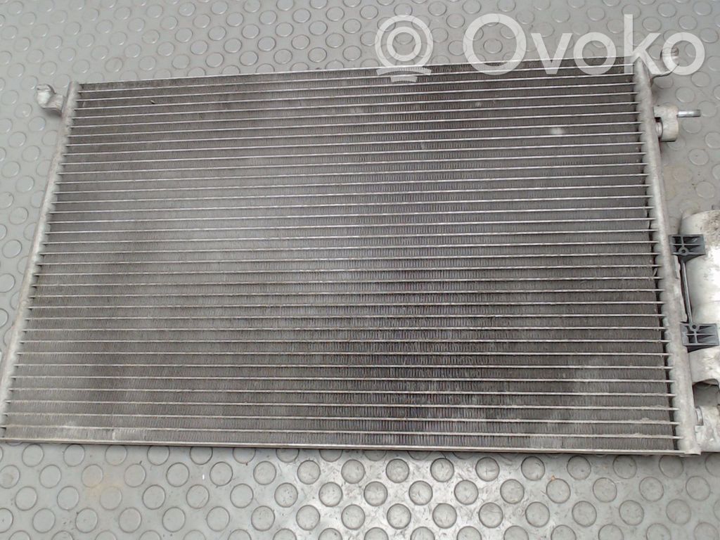 Opel Signum Skraplacz / Chłodnica klimatyzacji 