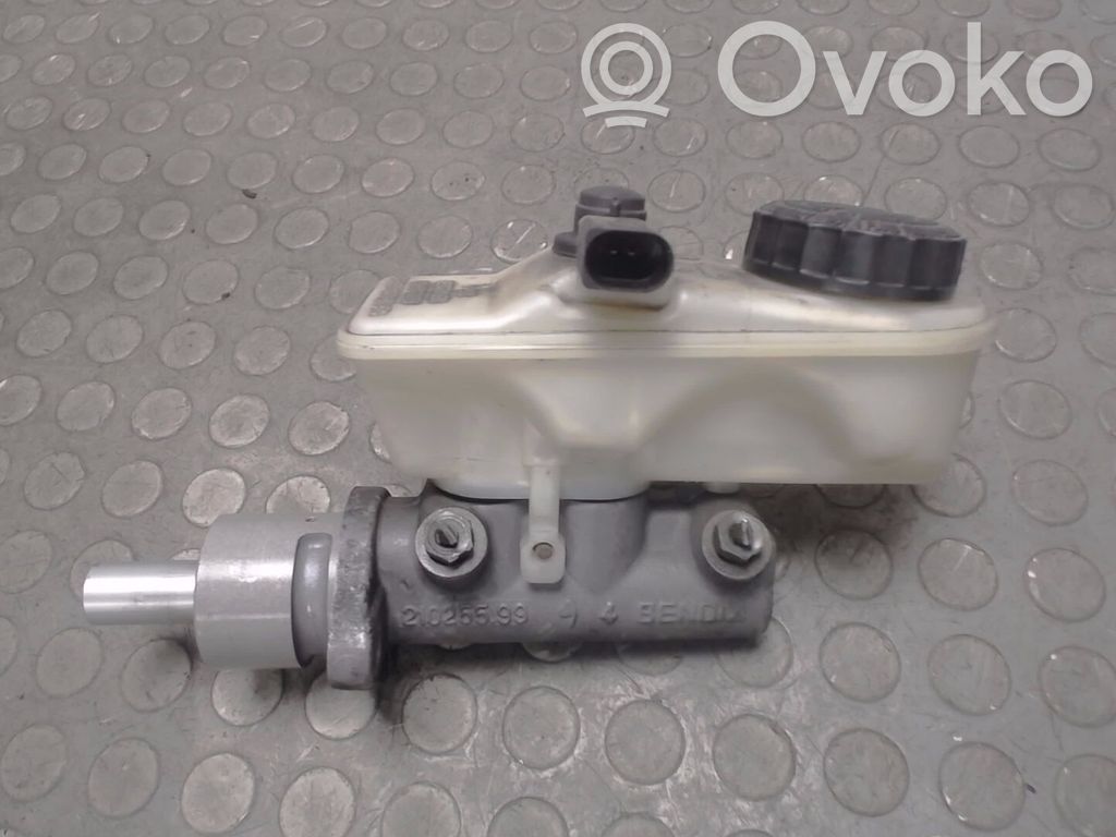 Volkswagen Polo III 6N 6N2 6NF Główny cylinder hamulca 