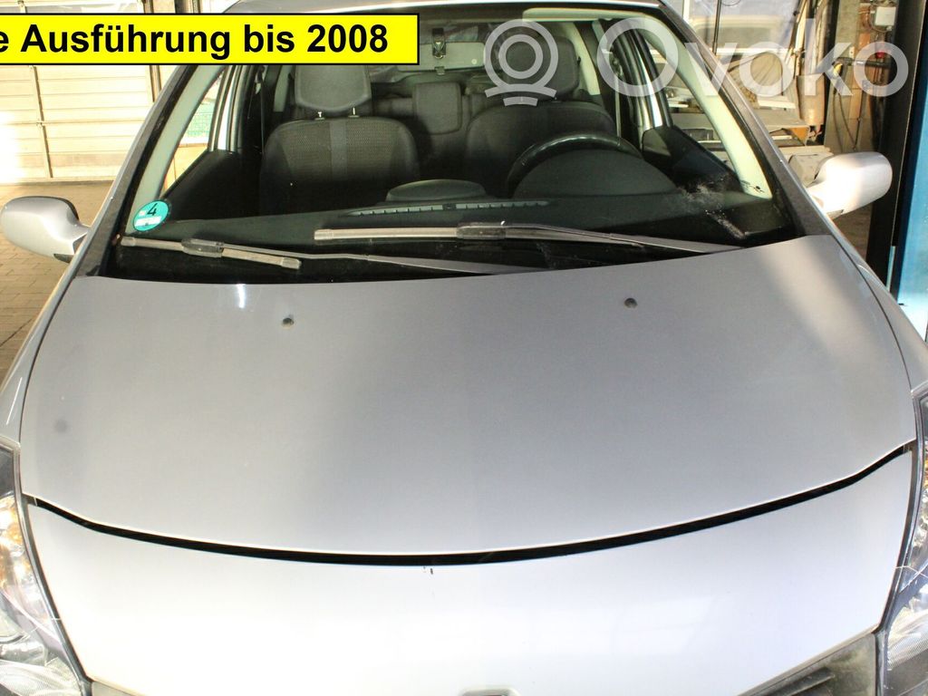 Renault Clio III Konepelti 