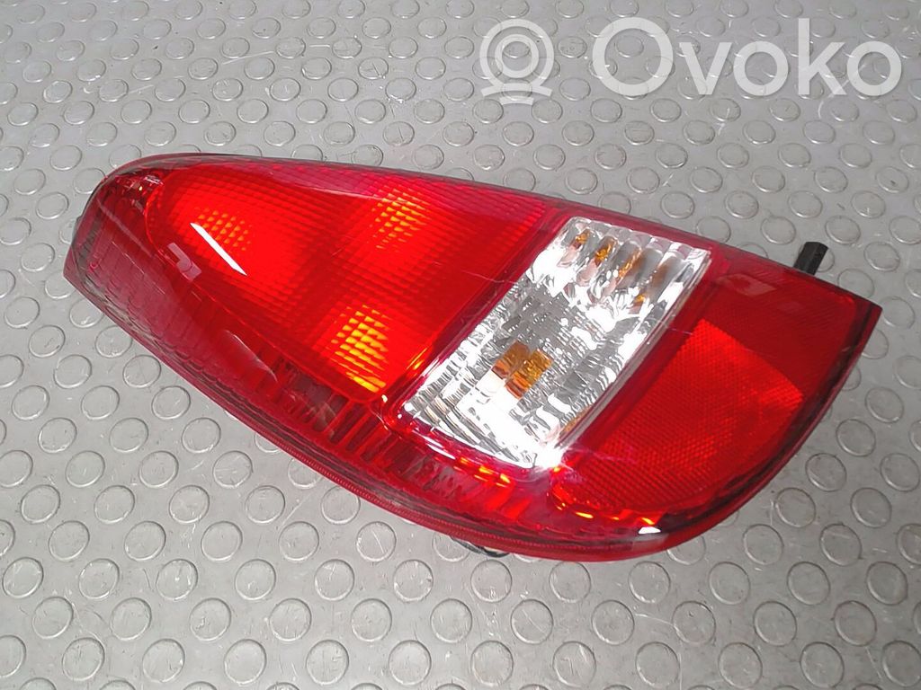 Suzuki Liana Lampa tylna 