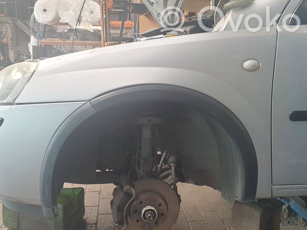 Opel Corsa C Sparnas 