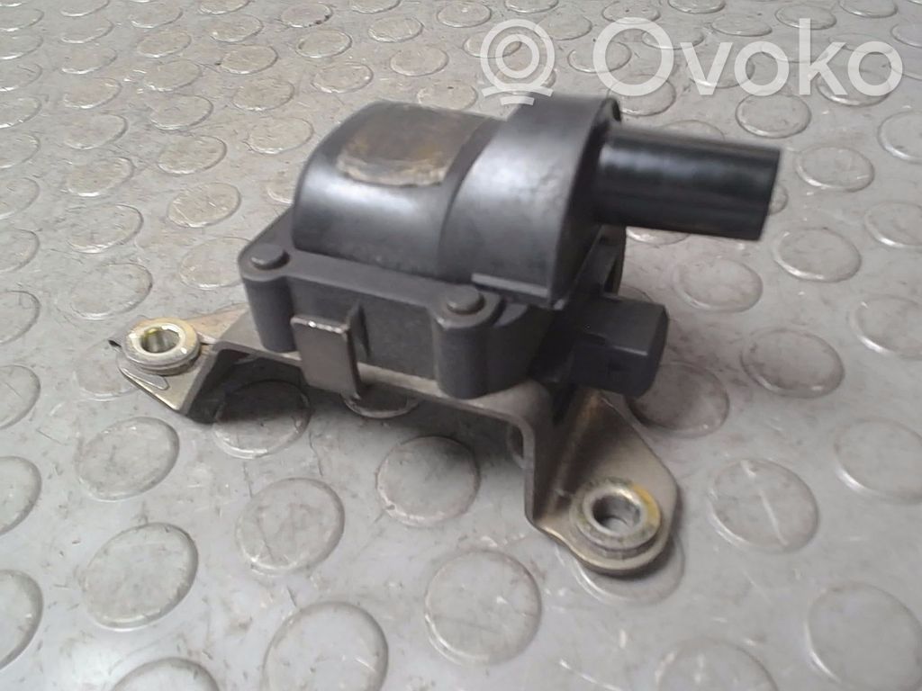 Toyota Avensis T220 Bobină aprindere