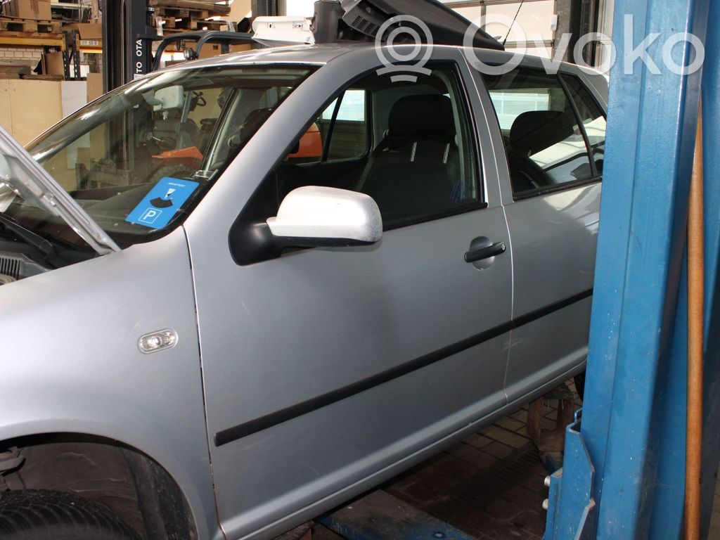 Volkswagen Golf IV Etuovi