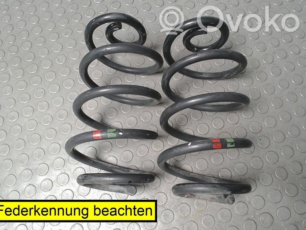 Renault Clio III Sprężyna tylna 