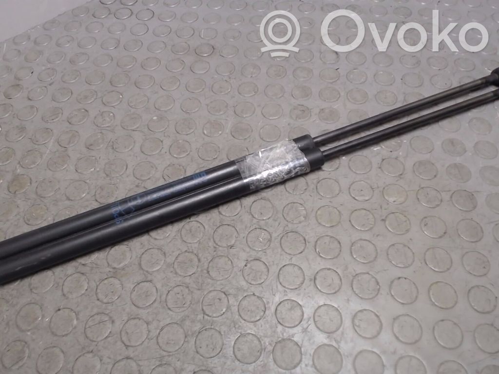 Opel Corsa B Amortyzator klapy tylnej bagażnika 