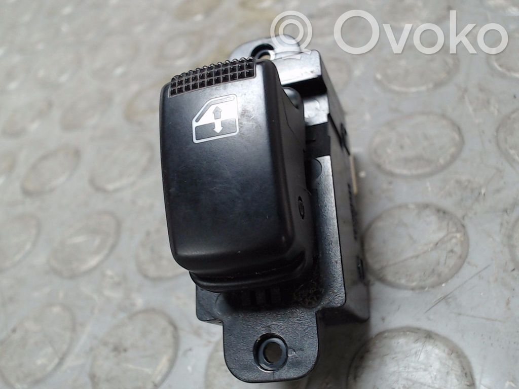 KIA Cerato Interruptor del elevalunas eléctrico 