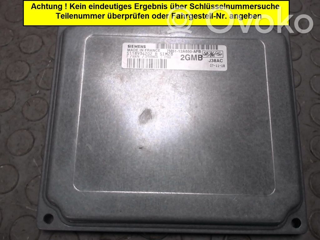 Ford C-MAX I Engine control unit/module 